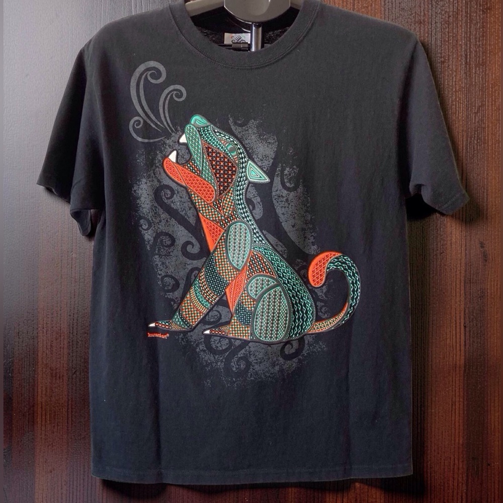 Karani-Art Mexican Folk Art Alebrije Dog Raised Ink Graphic Tee M